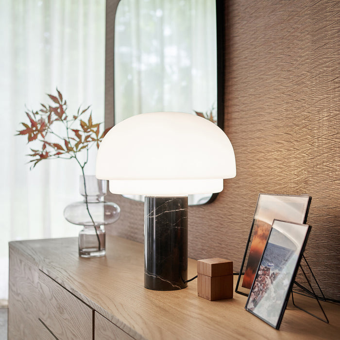 Lurcy table lamp