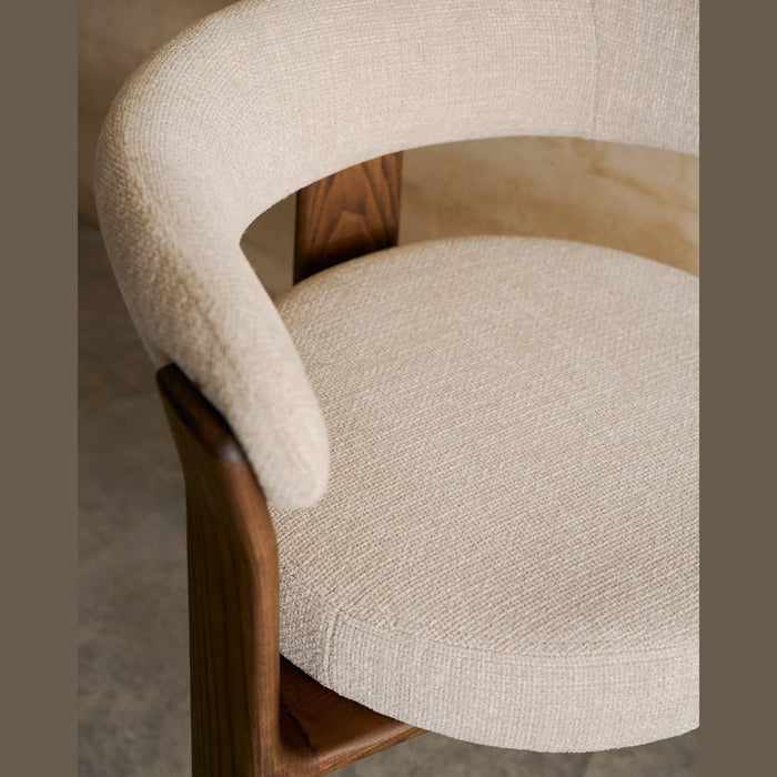 Chaise hévéa noyer et tissu Granite