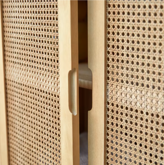 Armoire de rangement orme massif cannage Luis - Tikamoon