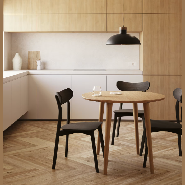 Oqui extendable table