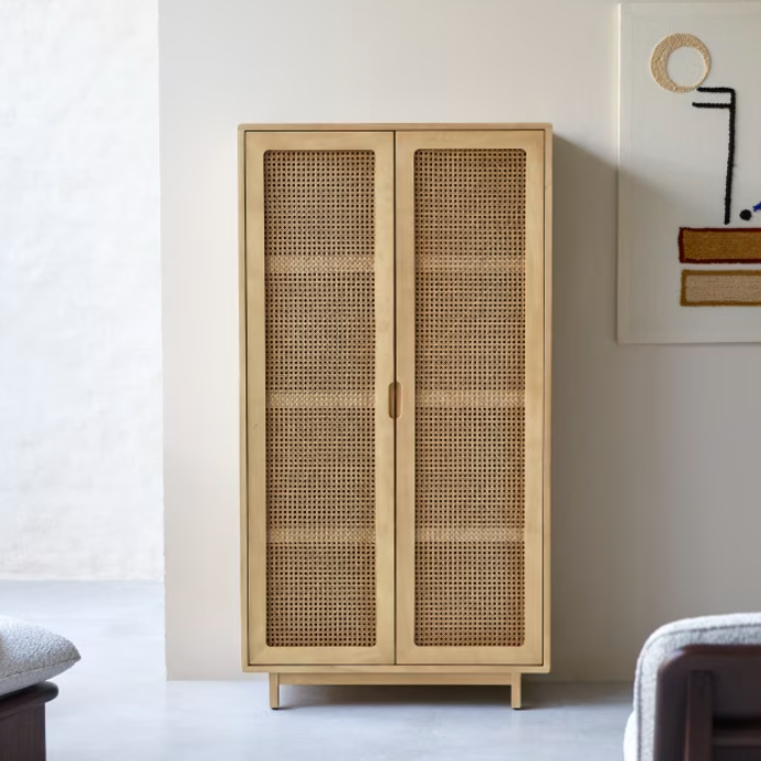 Armoire de rangement orme massif cannage Luis - Tikamoon