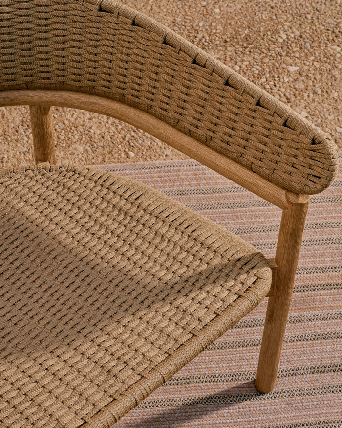 Fauteuil Ordal – mise en ambiance terrasse avec table basse