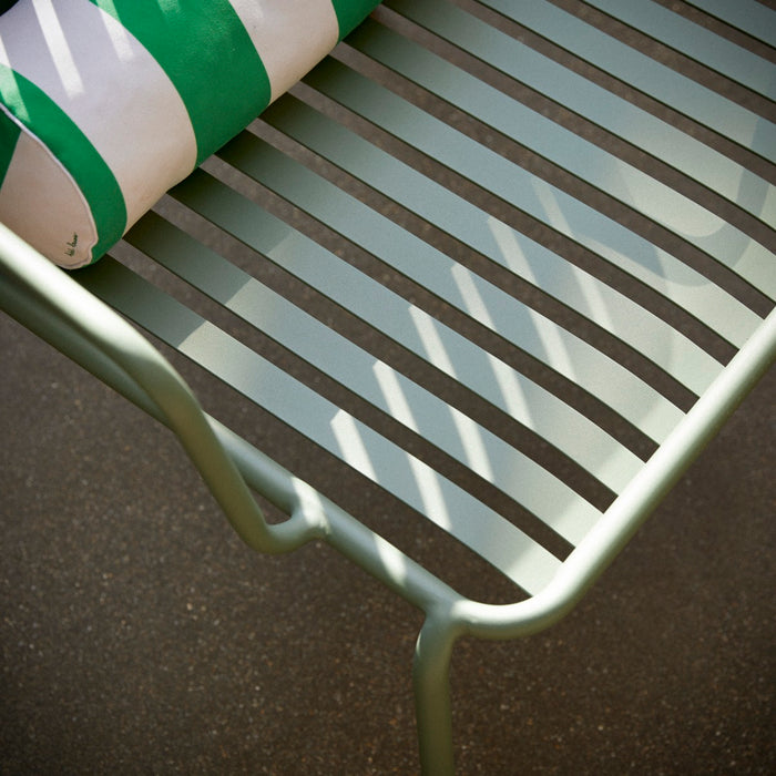 Fauteuil de jardin Gaby – détail de l'assise et des accoudoirs